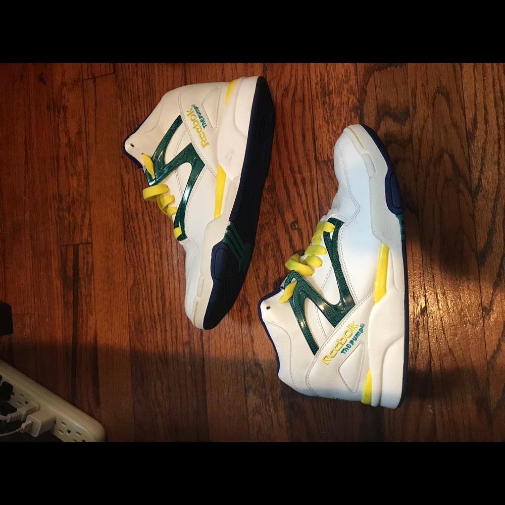 Men’s Reebok pumps